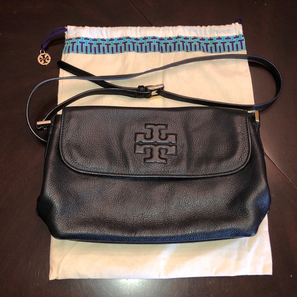 Tory Burch Handbags - Tory Burch Pebbled Leather Messenger Crossbody Bag